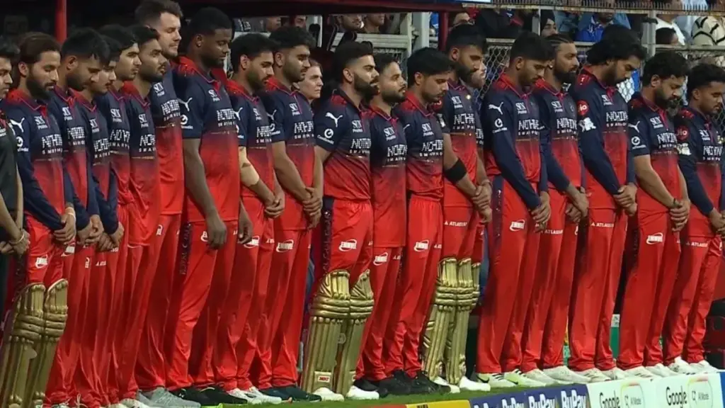 MI vs RCB: Why are Mumbai Indians and Royal Challengers Bengaluru Players Wearing Black Armbands Today?
